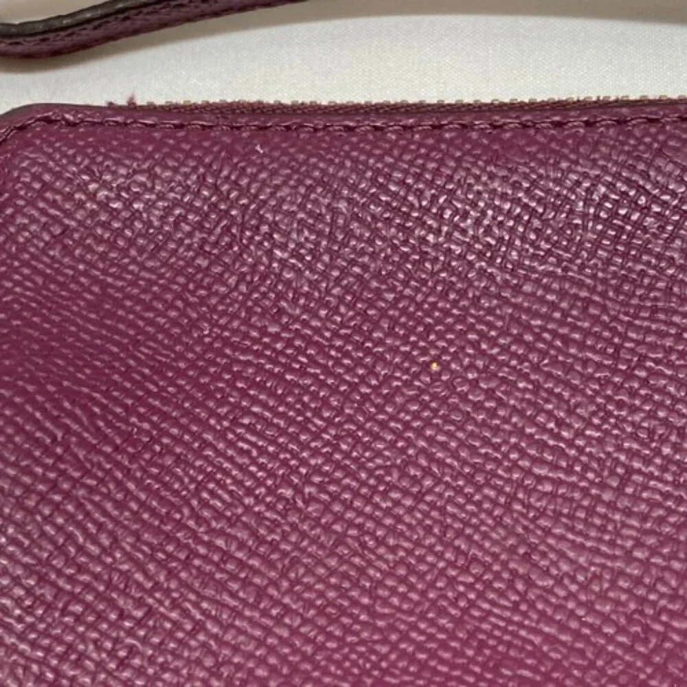 Coach Women's Small Corner Zip Wristlet Pouch Wallet Purse Purple Plum GUC‎